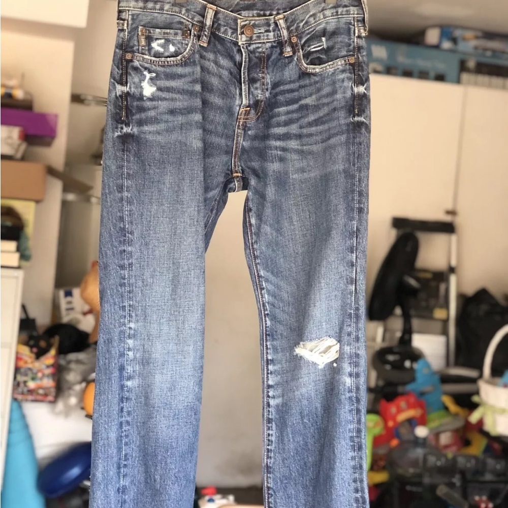 Men's Blue Distressed Jeans